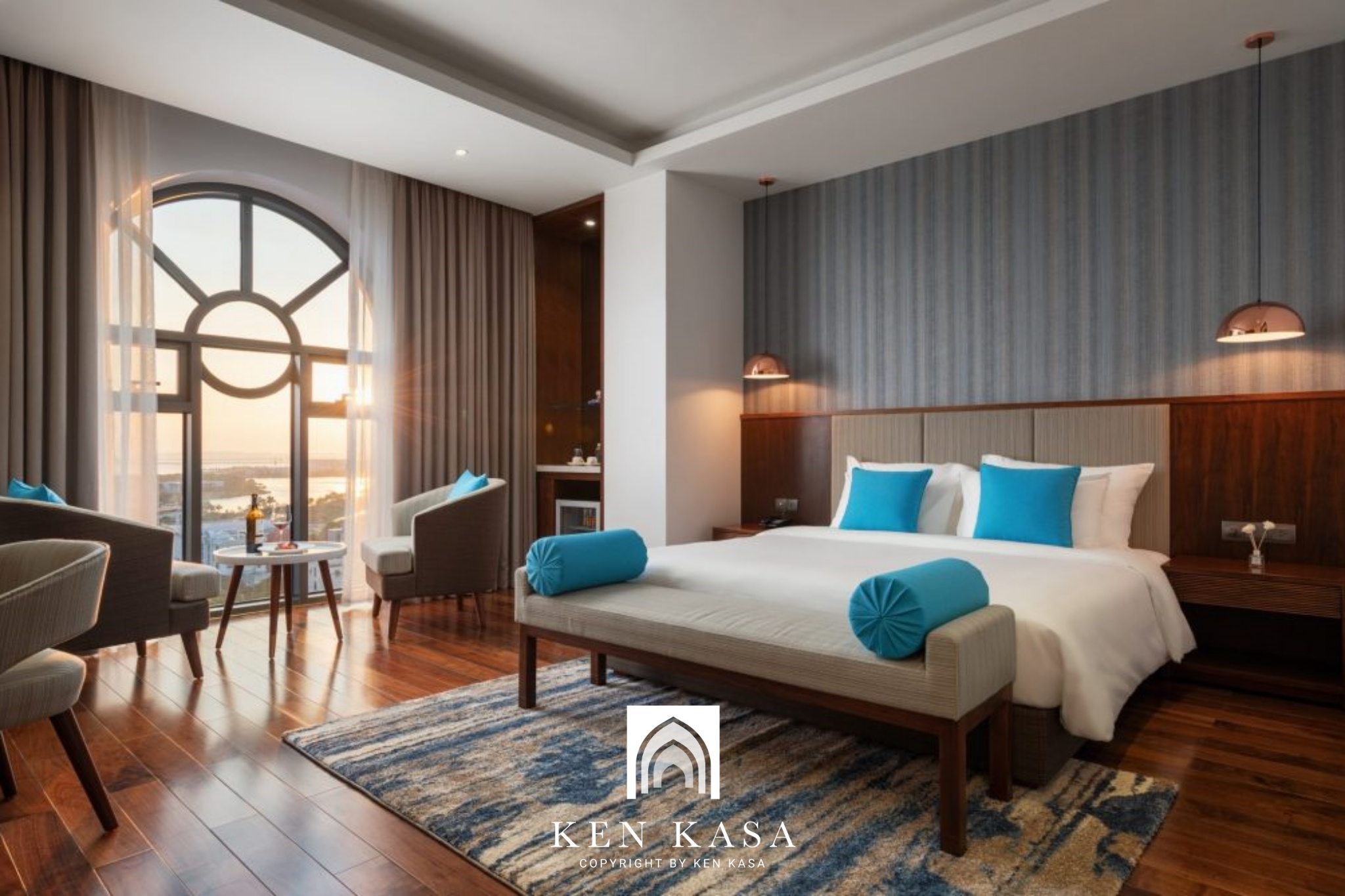Grand Deluxe căn phòng cao cấp với thiết kế cửa kính đầy cuốn hút
